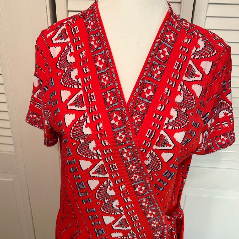 BCBGMaxAzaria Red Short Sleeve Wrap Dress, Size L